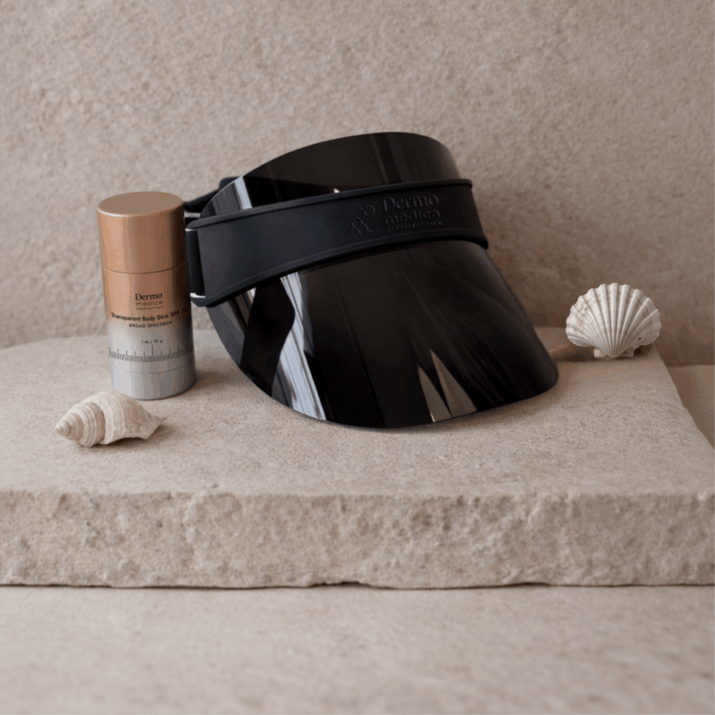 Dermomedica – ZESTAW UV Cap Black – daszek fotoprotekcyjny  + PREZENT Transparent Body Stick SPF 50